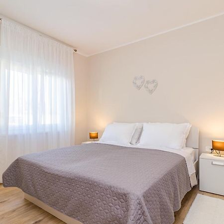 Apartments Mirjana Medulin 2 Exterior photo